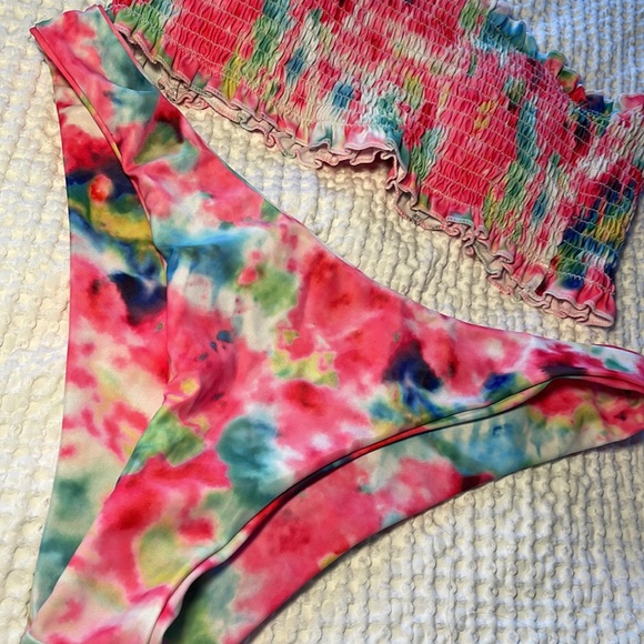 SHEIN Tie Dye Bikini - Picture 4 of 5